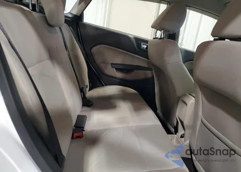 2014 Ford Fiesta Se z USA, uszkodzony, nr VIN 3FADP4BJ1EM232675